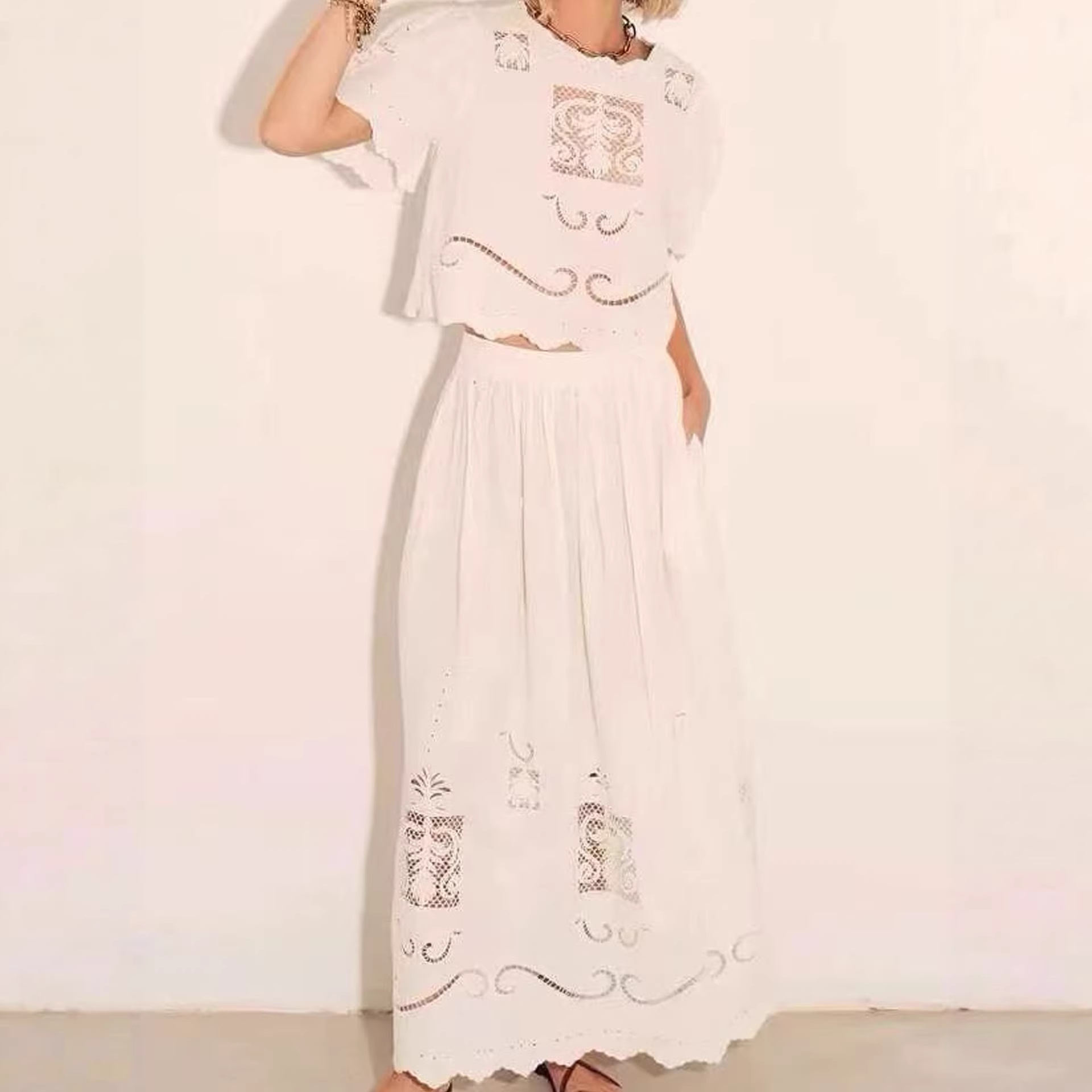 Embroidery Effect - Zestaw damski na wiosnę i lato: