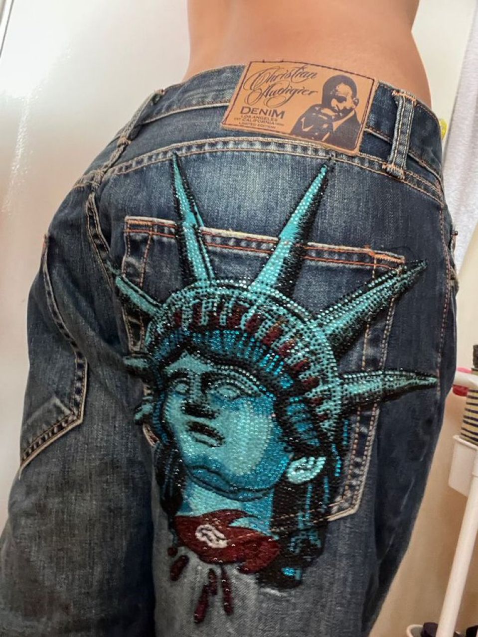 Y2k Lata 2000. Statua Wolności – Embroidery Jeans Sakura recenzja i cena
