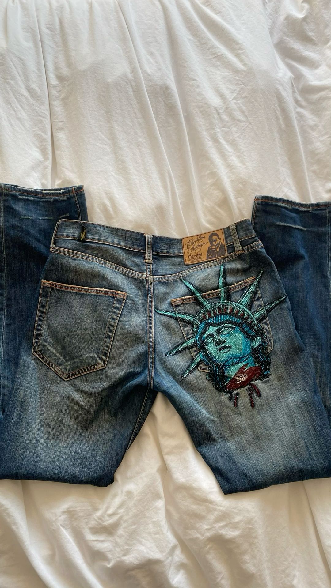 Y2k Lata 2000. Statua Wolności – Embroidery Jeans Sakura recenzja i cena