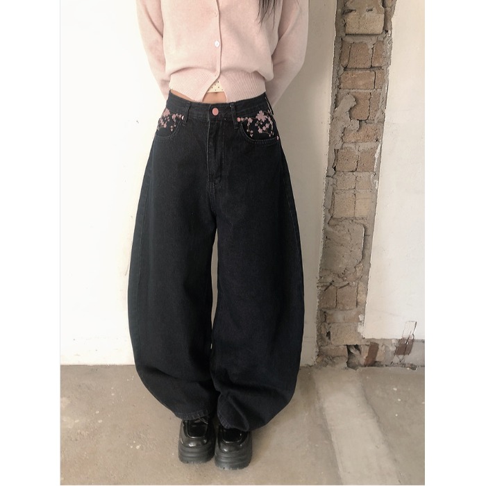 Wiosna 2026: Modne, uniwersaln – Embroidery Jeans Sakura recenzja i cena