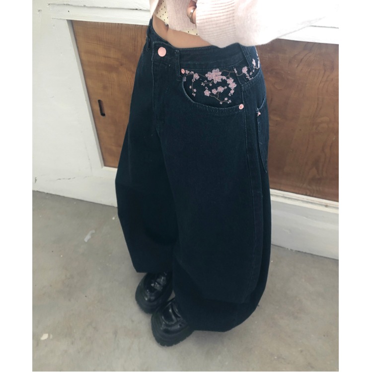 Wiosna 2026: Modne, uniwersaln – Embroidery Jeans Sakura recenzja i cena