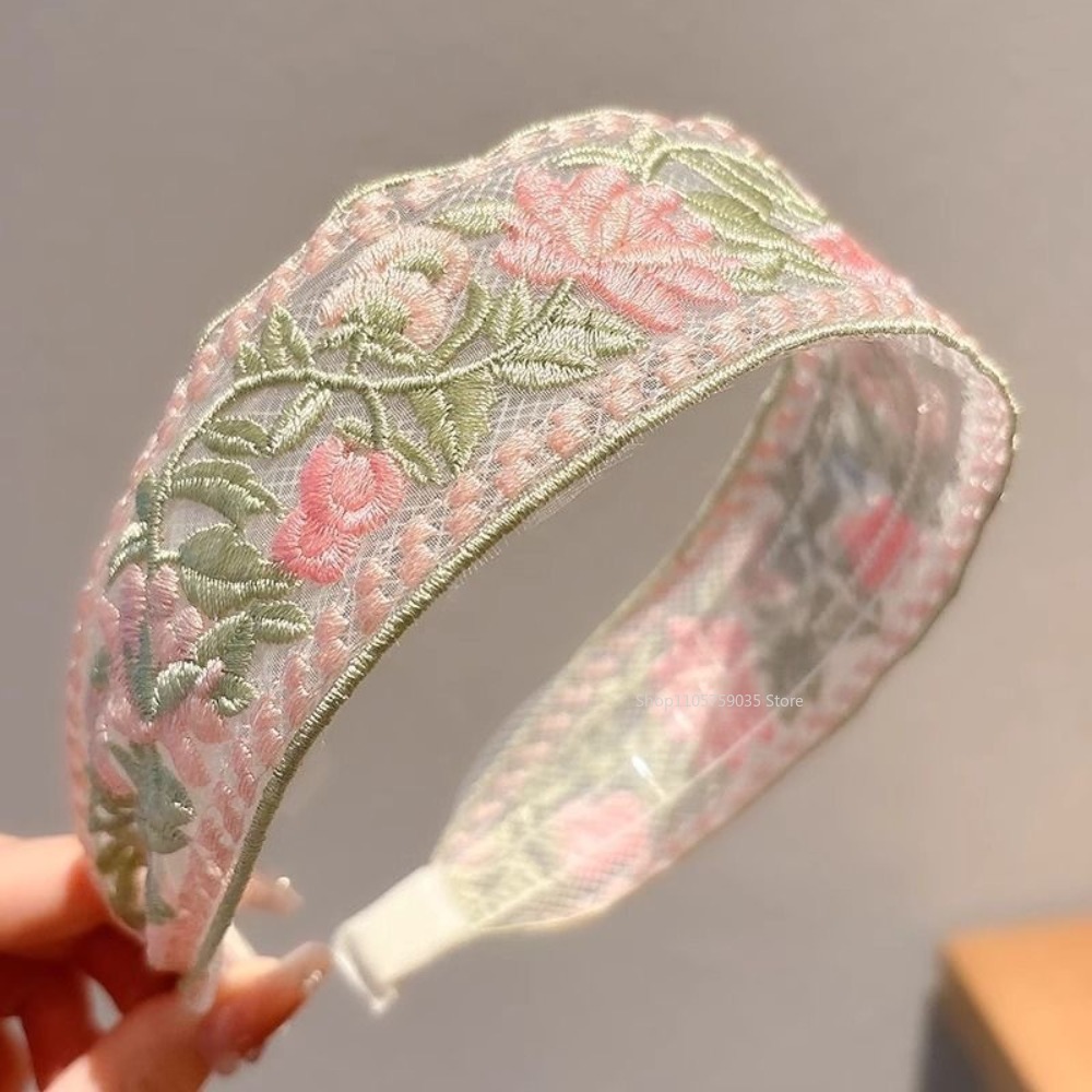 Wiosenna Koronkowa Haftowana K – Embroidery Hoop recenzja i cena